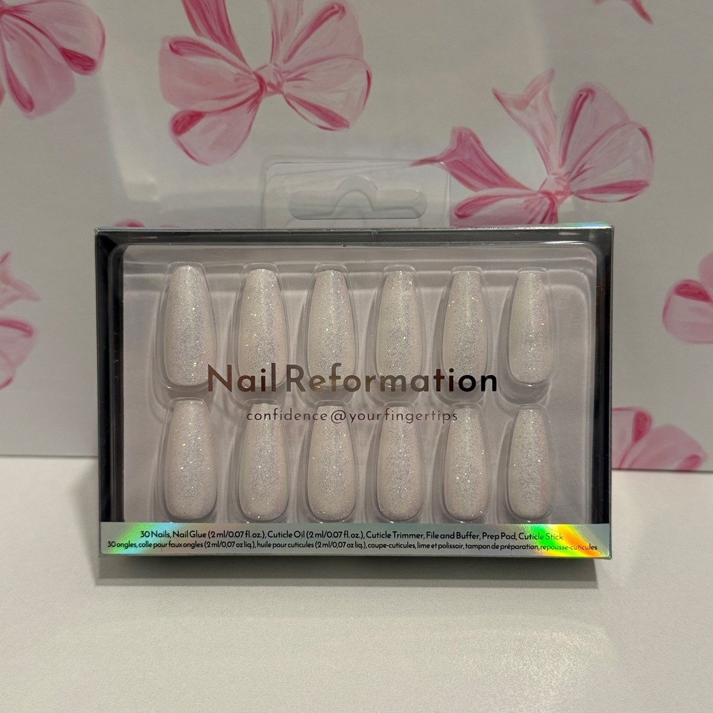 Nail Reformation White Glitter Coffin Press On Nails Kit 30 Count